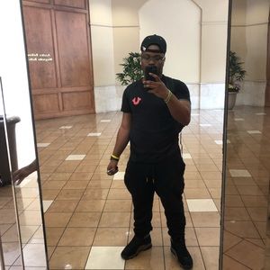 Meet your Posher, Melvin